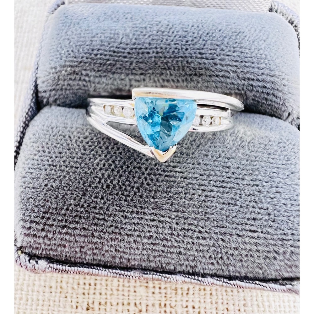 10K White Gold Trillion Cut Blue Topaz Diamond Bypass Ring Womens Size 7 2g